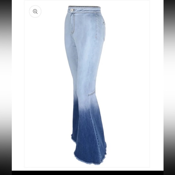 NWT Anna-Kaci Bell Bottom High Waist Denim Jeans Gradient Dark Wash
XL (16-18) - Picture 3 of 12